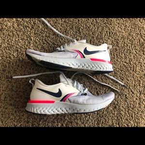 Nike Flyknit Odyssey React Shoes